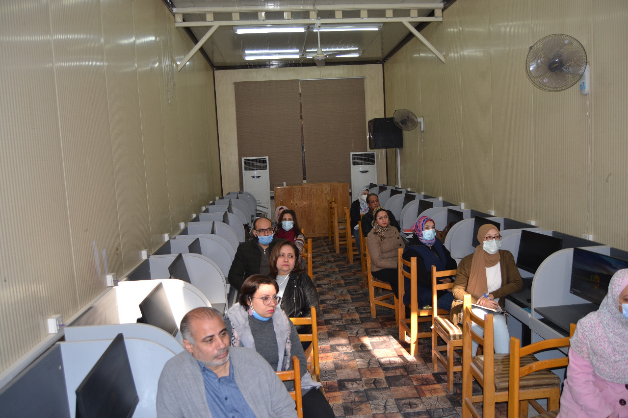 عقد مركز تطوير التعليم الجامعي دورة تدريبية للسادة أعضاء هيئة التدريس والهيئة المعاونة بكلية الفنون الجميلة بالتعاون مع وحدة ضمان الجودة بالكلية 