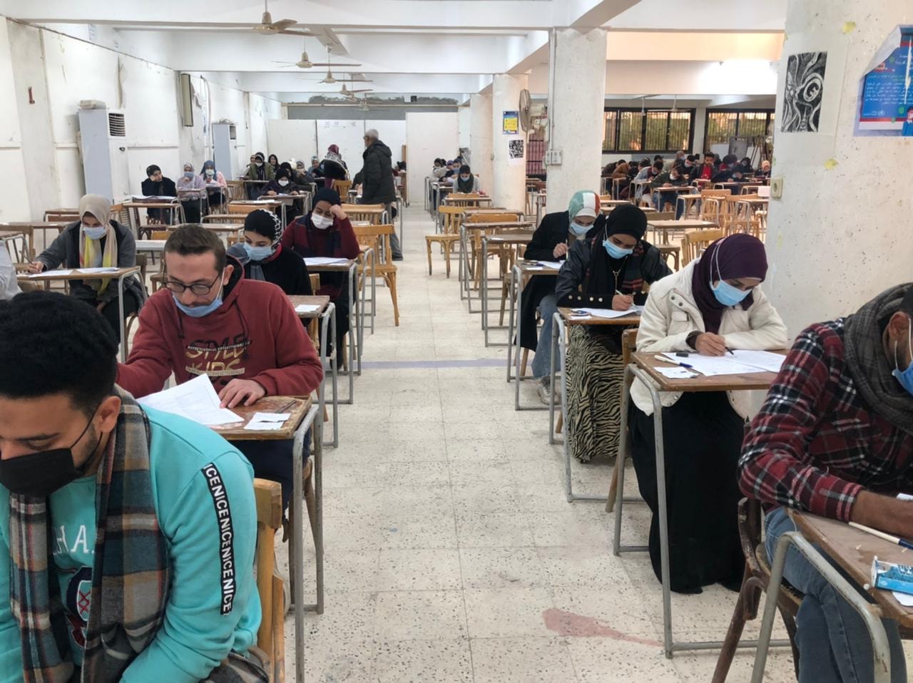 متابعة الامتحانات