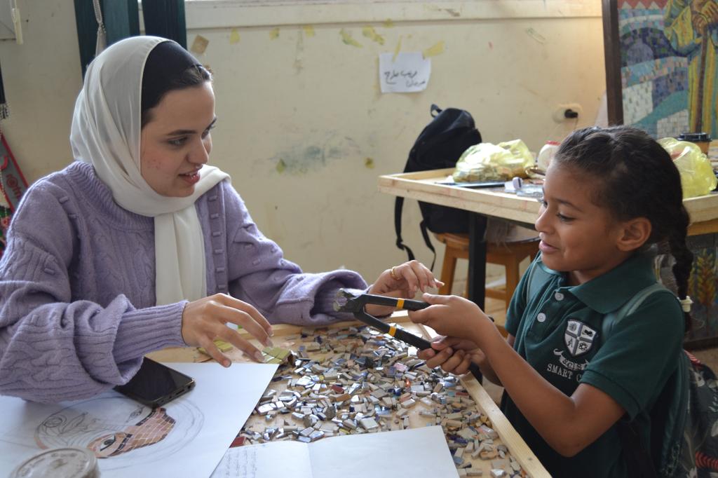 ورشة فنية لطلبة وطالبات مدرسة سمارت سيتي الدولية بأسيوط الجديدة بعنوان "إبداعات فنية " الأربعاء 22 مارس 2023م